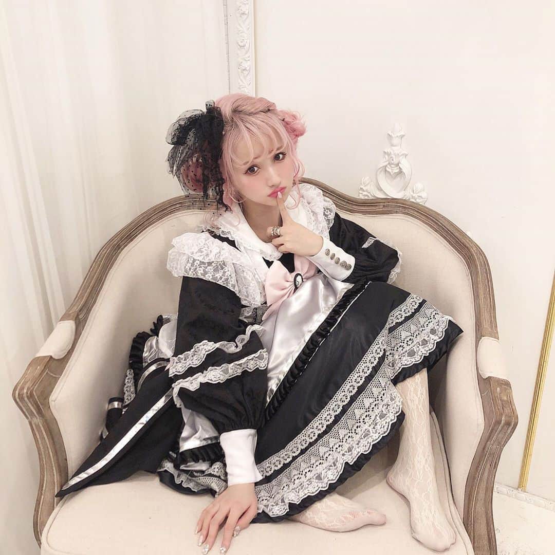 胡桃兎愛のインスタグラム：「新アー写公開されました❤︎ 是非チェックよろしくお願いします✔︎」