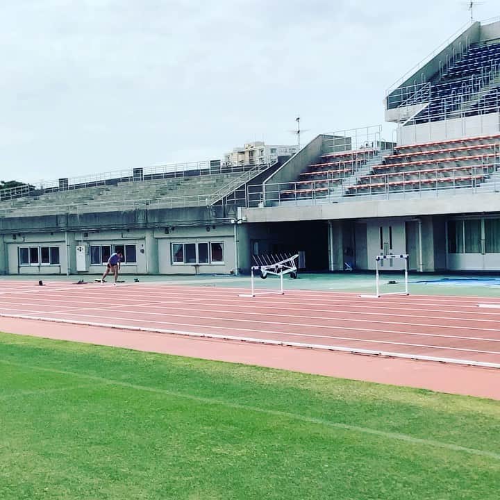 矢澤航のインスタグラム：「* 3/2-13 Okinawa Camp * 怪我なく充実した時間を過ごせました🙆‍♂️ * 4+2 hurdles int-8.8m * #DESCENTE #mizuno #SEV #savas #oofos #110mh #hurdlestraining #hurdlenation #hurdlegang #roadtotokyo」