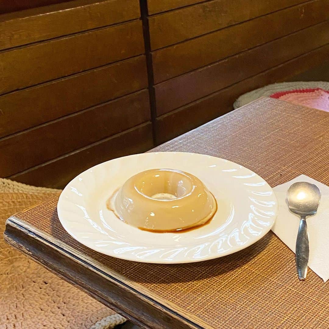 のインスタグラム：「TOMのジジロア☕️ コーヒー味のプライドだった🌹　#珈琲専門店TOM」