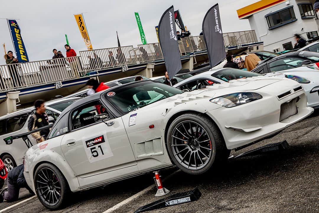 のインスタグラム：「_ ARVOU SUNRISE CIRCUIT 360-RACING Honda AP1 S2000 _ _ Shot on Feb-22 2020 "Attack TSUKUBA ( @tuningcartimeattack )" at Tsukuba Circuit (Ibaragi, Japan) _ car: ARVOU SUNRISE CIRCUIT 360-RACING photo: @mistbahn _ _ JP) 2020年02月22日、筑波サーキットで開催されたAttack筑波で撮影。 _ _ #tuningcartimeattack #attacktsukuba #attack筑波 #attack #tsukubacircuit #筑波サーキット #tc2000 #arvou #sunrisecircuit #360racing #レーシングガレージ無糖 #racinggaragemutou #supernow #honda #s2000 #hondas2000 #ホンダs2000 #s2k #ap1 #ap2  #f20c #fseries #f22c #vtec #timeattack #timeattackjapan #advan #a052 #yokohamatire #hondasontrack」