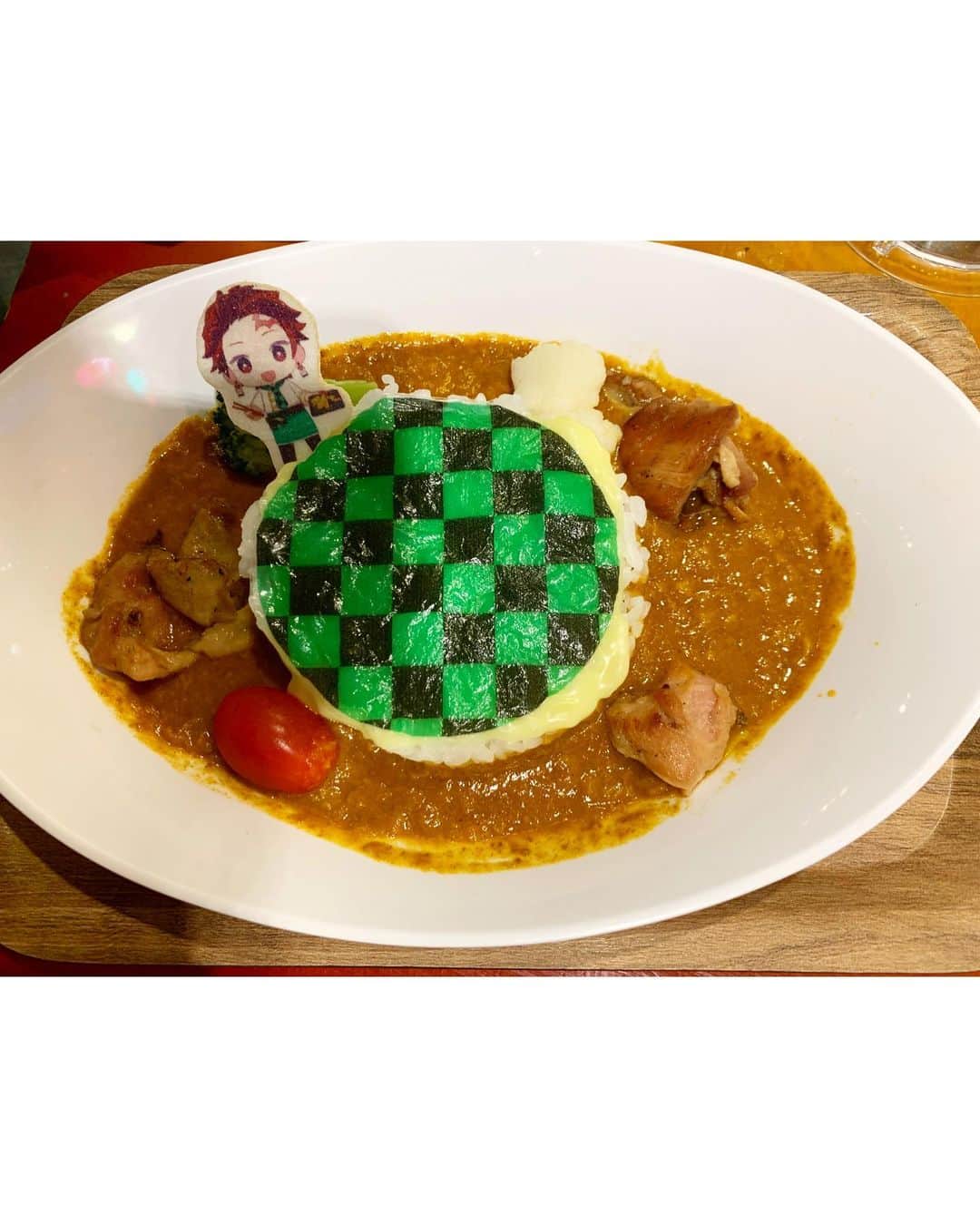 小越しほみさんのインスタグラム写真 - (小越しほみInstagram)「・ ・ ・ 予約いっぱいで諦めてた 鬼滅の刃のコラボカフェ 奇跡的に予約とれて行けたぁー😆✨ ・ 毎日予約表みはっててよかった‪w ・ 鬼滅の刃はもちろん好きだけど 誰推しとかないから メニューは味の好みで選んだ😋 ・ 普通にバイキングも食べたから かなりおなかいっぱいになったぁぁ～🐷 ・ ・ ・ ・ ・ #鬼滅の刃カフェ #鬼滅の刃コラボカフェ #スイパラ鬼滅の刃 #スイパラ #スイーツパラダイス #sweetsparadise #池袋 #ヲタ活 #ヲタク #コラボカフェ #鬼滅の刃 #selfie #自撮り #自撮り女子 #anime #アニメ」3月15日 0時44分 - shihomi1129