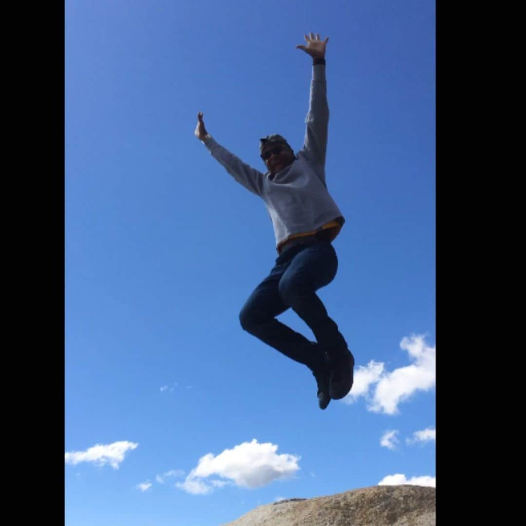 ラリー・ギリアード・Jrさんのインスタグラム写真 - (ラリー・ギリアード・JrInstagram)「I took the “Rim Of The World Hwy” up to Lake Arrowhead. Sometimes pictures can’t do justice. You just gotta go see a place with your own eyeballs! #topoftheworld #lakelife #lakearrowhead #california #rimoftheworld #cityboyinnature #travelling #seeyourcountry #2020」3月15日 1時05分 - thereallgjr