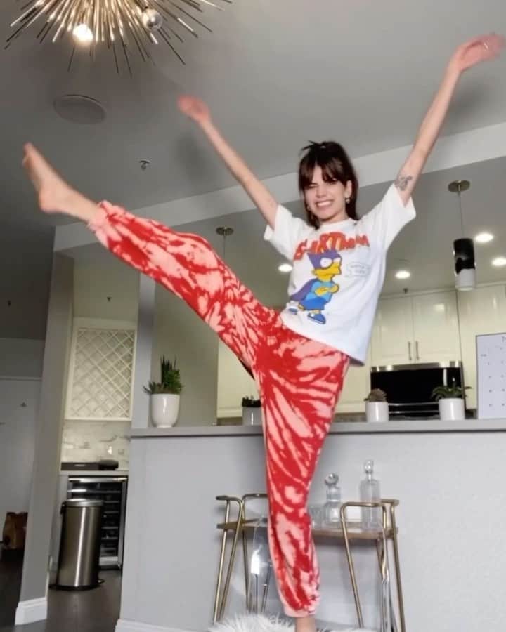 ソニア・ベン・アンマーのインスタグラム：「A little distraction from the madness... also stream “joyride” obviously hehe」