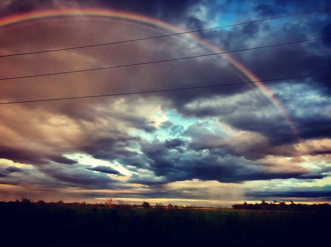 エイドリアン・ブロディさんのインスタグラム写真 - (エイドリアン・ブロディInstagram)「👑 On the other side of darkness is light, see you there. #hope」3月15日 3時05分 - adrienbrody