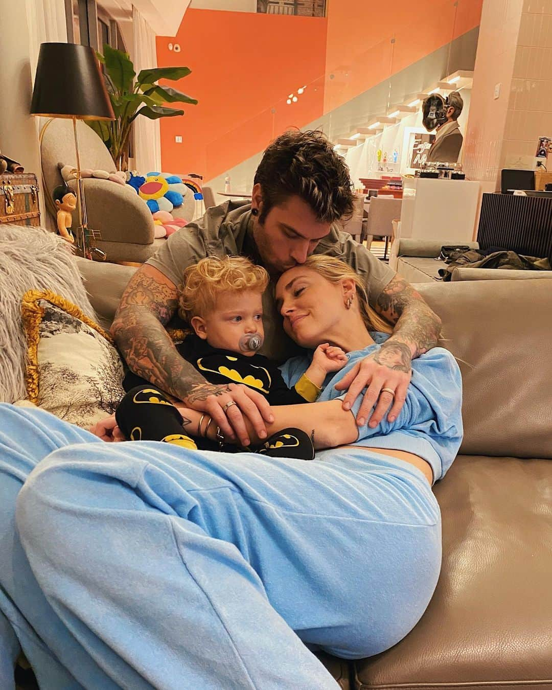 フェデスさんのインスタグラム写真 - (フェデスInstagram)「Orgoglioso della mia famiglia italiana ❤️🇮🇹」3月15日 3時21分 - fedez