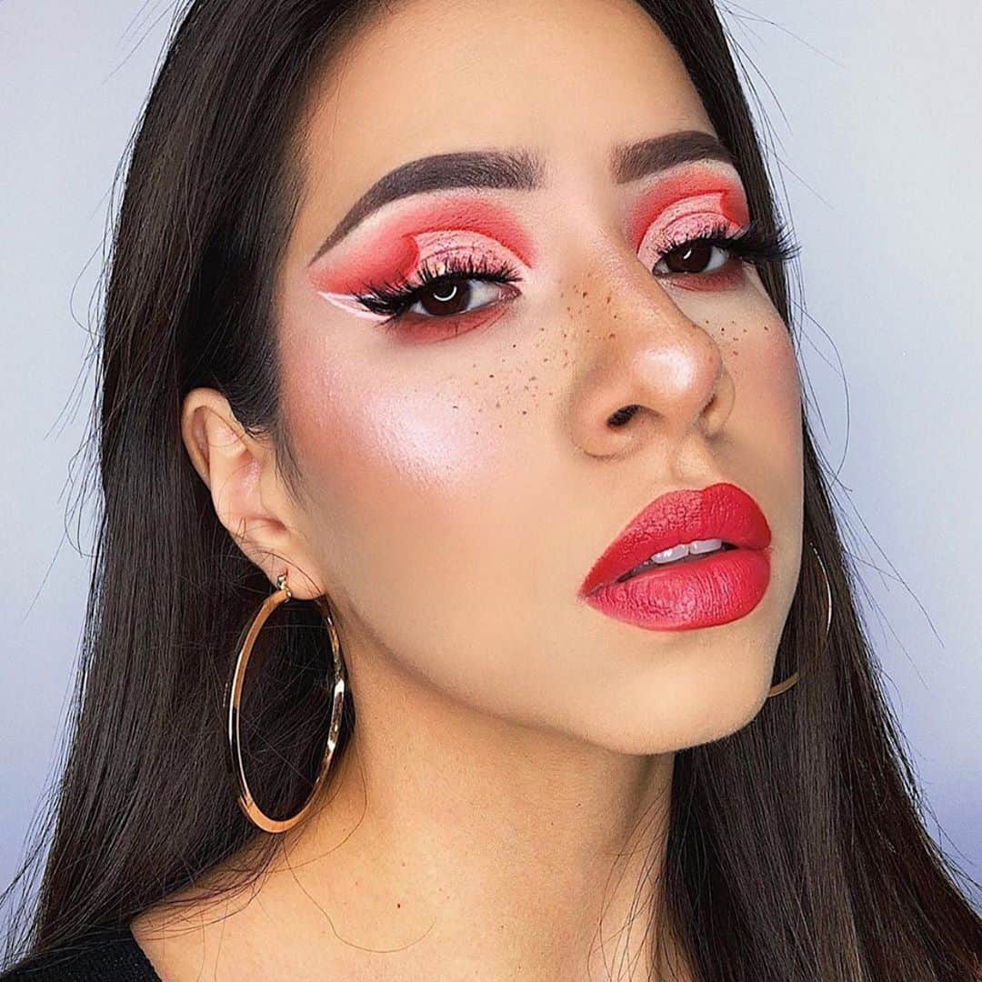 NYX Cosmeticsさんのインスタグラム写真 - (NYX CosmeticsInstagram)「@pmxbeauty mixes our NEW #ShoutLoud Satin Lipsticks in 'Hot In Here' and '21st' to complete this monochromatic #MOTD ❤️🔥 || #nyxcosmetics #nyxprofessionalmakeup #crueltyfreebeauty」3月15日 5時00分 - nyxcosmetics
