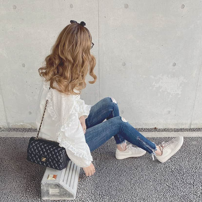 Maiさんのインスタグラム写真 - (MaiInstagram)「#ootd #moussy #マウジー #denim #zara #sneaker #nike #nikeblazer #chanel #chanelbag コーディネートの詳細はブログに書いてます💫」3月15日 17時29分 - maimaimai1016