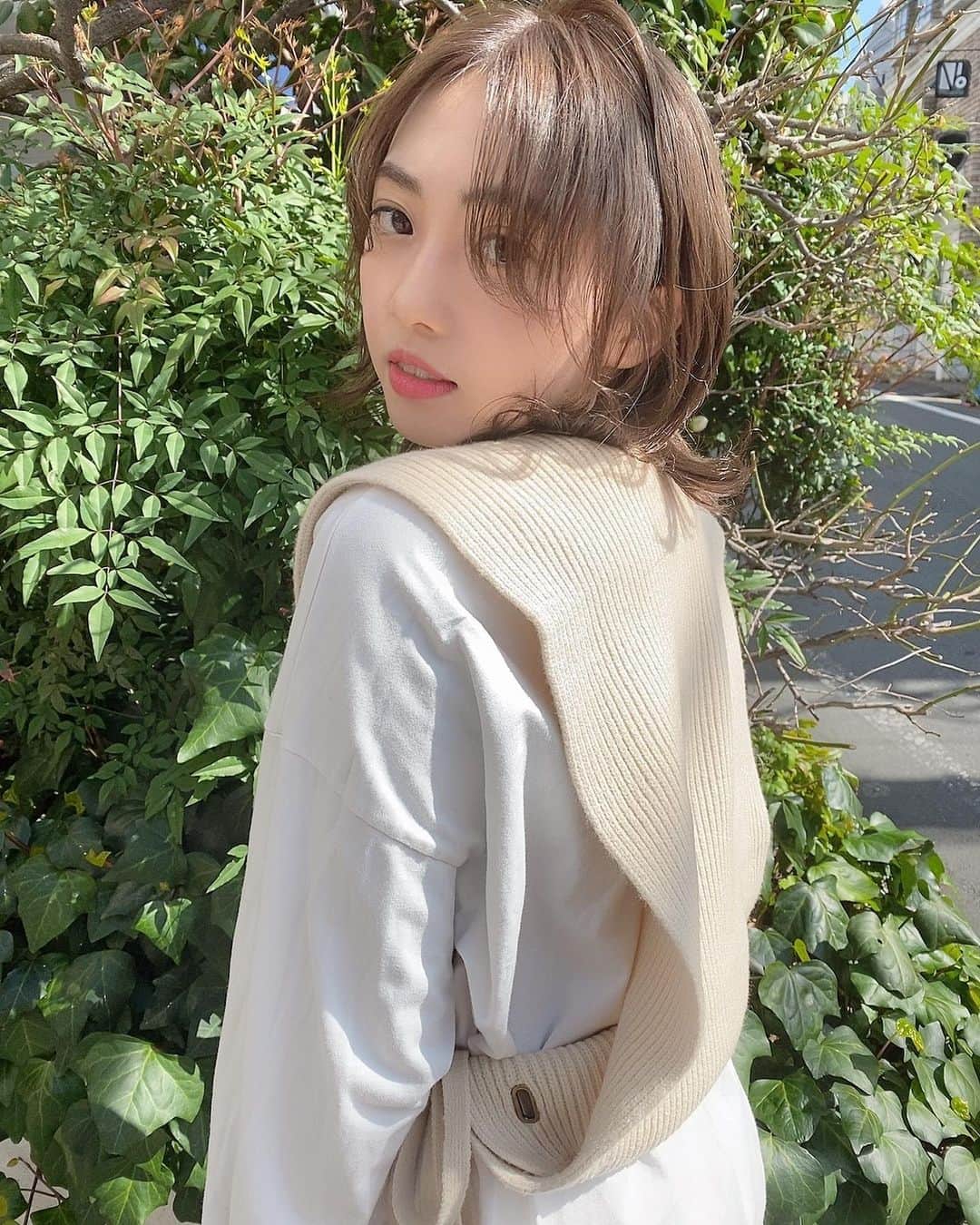 高橋有紀のインスタグラム：「ゆりあちゃん明るめベージュに❤︎ ゆりあちゃんも来てくれてるゆりあちゃんファンもみんないい人☺️ 三枚目🙃 #lysa_yuki #木﨑ゆりあ」