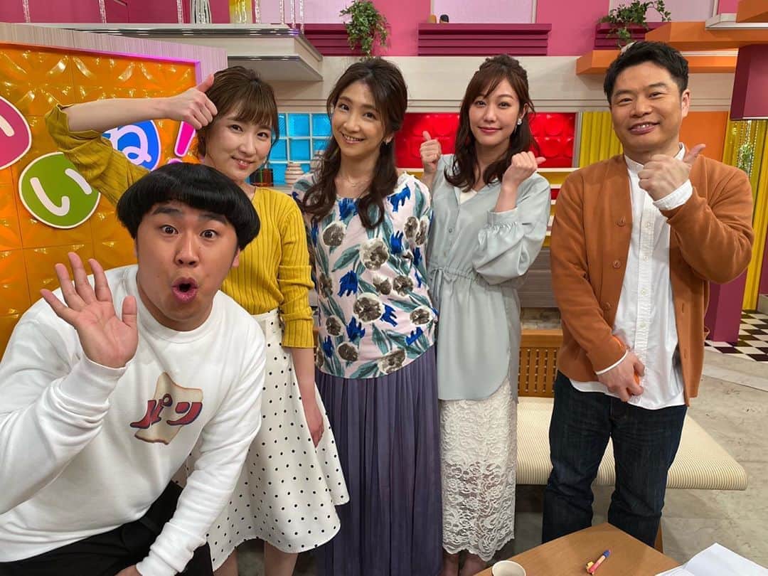 のインスタグラム：「👍🎶﻿ ﻿ 『いいね！』﻿ ご覧頂きありがとうございました！﻿ ﻿ 金子智也さんと一緒に﻿ 道北を巡るツアーを紹介しました🚌﻿ ﻿ 地元でのロケは恥ずかしさもありますが﻿ 育った場所に帰るのは嬉しいものですね😊﻿ 温かく迎えてくれてありがとうございました！﻿ ﻿ 道北には美味しいもの、綺麗な景色が沢山あります。﻿ 安心してお出かけできる日が早く戻ってくるように、 うがい手洗い、咳エチケット続けていきましょう！﻿ ﻿ また明日からも元気に！﻿ 笑顔多めで過ごせますように☺️🌸﻿ ﻿ #HBC #北海道放送 #いいね﻿ #道北まんぷくバスツアー #ツアー﻿ #増毛町 #留萌市 #猿払村 #宗谷岬 #稚内市﻿ #エビ #国稀 #ホタテ #カニ﻿ ﻿ #金子智也 さん #ミュージシャン﻿ #おかっぱ #弾き語り﻿ #喜多よしか さん #笑い声 #かわいい﻿ ﻿ #アナウンサー﻿ #石崎輝明 #カレー好き﻿ #堰八紗也佳 #プレミアムな顔﻿ ﻿ #世永聖奈 #セナスタグラム﻿ #幼少期の夢 #モーニング娘﻿」
