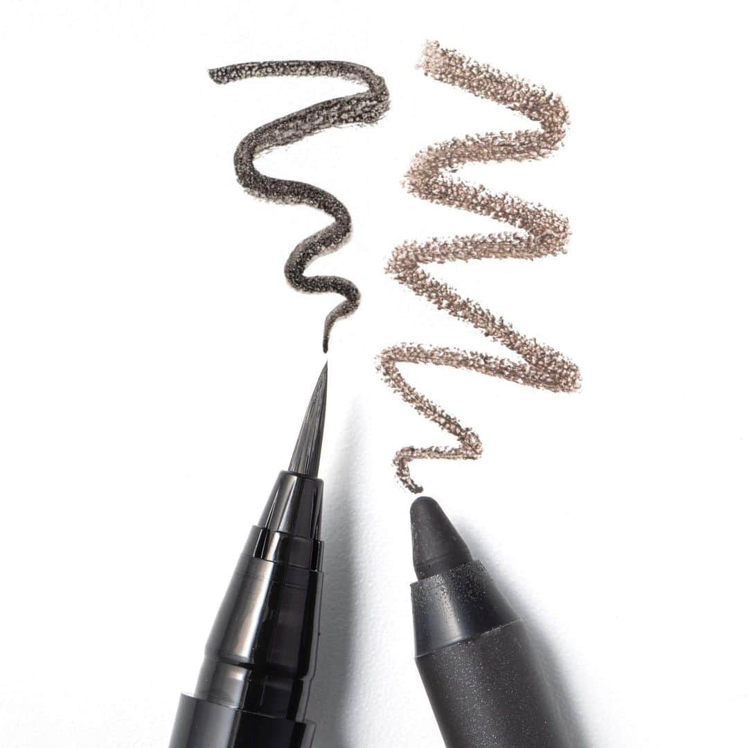 M∙A∙C Cosmetics Japanのインスタグラム：「あなたはリキッド派？ペンシル派？  ㅤ アイテムや色選び、引き方で、 まなざしを印象的に魅せるアイライナー✨ マイベストを見つけて、瞳を際立たせて。  ㅤ  ㅤ DESIGN:﻿ M·A·C ARTIST RINO KASAI @rino416﻿ DAIKI SHIMIZU @macpro_tokyo PHOTO: @takaki_iwata  ㅤ ㅤ #MACCosmeticsJapan#MACコスメ#MACCosmetics#MAC#コスメ#美容#メイク#メイクアップ#MACアイメイク#アイメイク#アイライン#アイライナー#リキッドアイライナー#ペンシルアイライナー#メイク好き#デパコス#お気に入りコスメ#コスメ記録#コスメマニア」