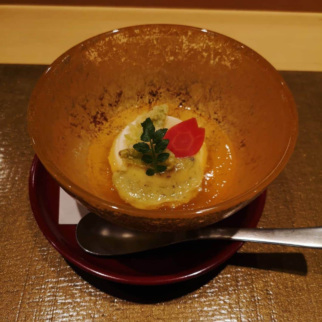 山上紗和 さんのインスタグラム写真 - (山上紗和 Instagram)「美食とはこのこと😍🎶 #割烹一献 #一献 #和食 #六本木グルメ」3月15日 12時53分 - moon_sawa
