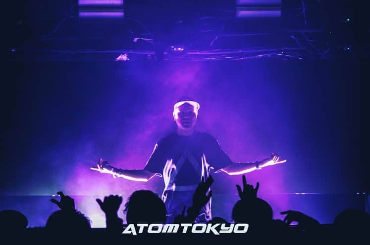 DAISHI DANCEさんのインスタグラム写真 - (DAISHI DANCEInstagram)「2020.3.13.FRI #TOKYO #渋谷  @atom_tokyo #ATOMTOKYO #DJBOOTH #DJ #CLUB #DAISHIDANCE #ダイシダンス  @neon__mafia 📸」3月15日 13時06分 - daishidance666