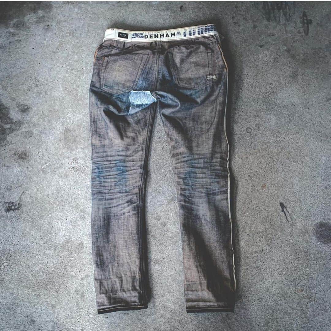 デンハムさんのインスタグラム写真 - (デンハムInstagram)「“Selvedge Sunday” worn in never worn out by @takayuki_17 2 years and 3 months. 👏🏼👏🏼🇯🇵 #selvedge #selvedgedenim #selvedgesunday #denim #jeans #indigo #denimporn #denham #jasondenham #denhamthejeanmaker #thetruthisinthedetails」3月15日 15時06分 - denhamthejeanmaker