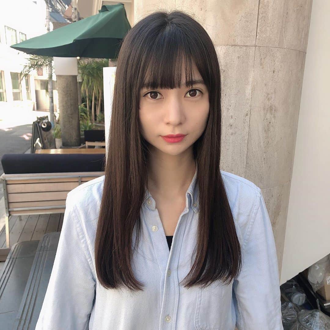 のインスタグラム：「You think nothing has changed about me✂︎✂︎✂︎ Thanks to @ogamiksk for taking care of my hair all the time💆🏻‍♀️ ・ ・ ・ 美容院行ったの誰か気付いて。」