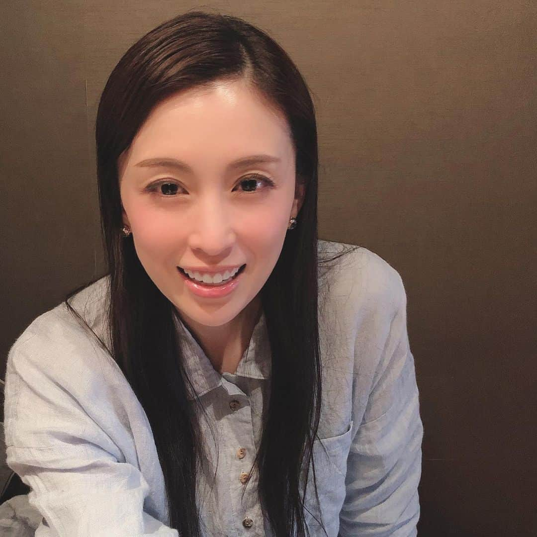 雛形あきこさんのインスタグラム写真 - (雛形あきこInstagram)「旦那さん撮影の私が若干宇宙人みたい👽 #気のせいかな」3月15日 16時17分 - akiko_hinagata