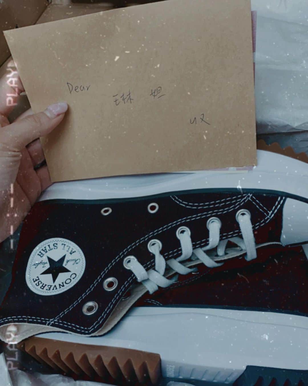 琳妲さんのインスタグラム写真 - (琳妲Instagram)「👟 ❤️ 竟然可以收到情人節禮物 新戰鞋 我愛☺️」3月15日 16時41分 - linda831212