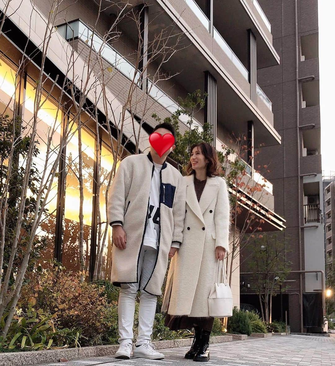 佐藤弥生さんのインスタグラム写真 - (佐藤弥生Instagram)「' タイムツリーは結婚前から始めてますw ' 夫婦でお出掛け ' いつもありがとう  これからもどうぞ宜しくお願いします ' 最近直ぐイライラしてしまう ダメなって嫁です😢 ' 美味しい物沢山食べに行こうと2人の意見は一致😋 新婚生活楽しみます😘 ' 美味しくヘルシーなご飯作りも頑張ります💪  #1周年#新婚#タイムツリーはじめてました#タイムツリーはじめました#ホワイトコーデ#記念日月間#これからもよろしく#いつもありがとう#ダメ嫁#♥️#🎁#買い物デート#wdのお返しは🍰#近日中に」3月15日 16時41分 - yayoyayo_s