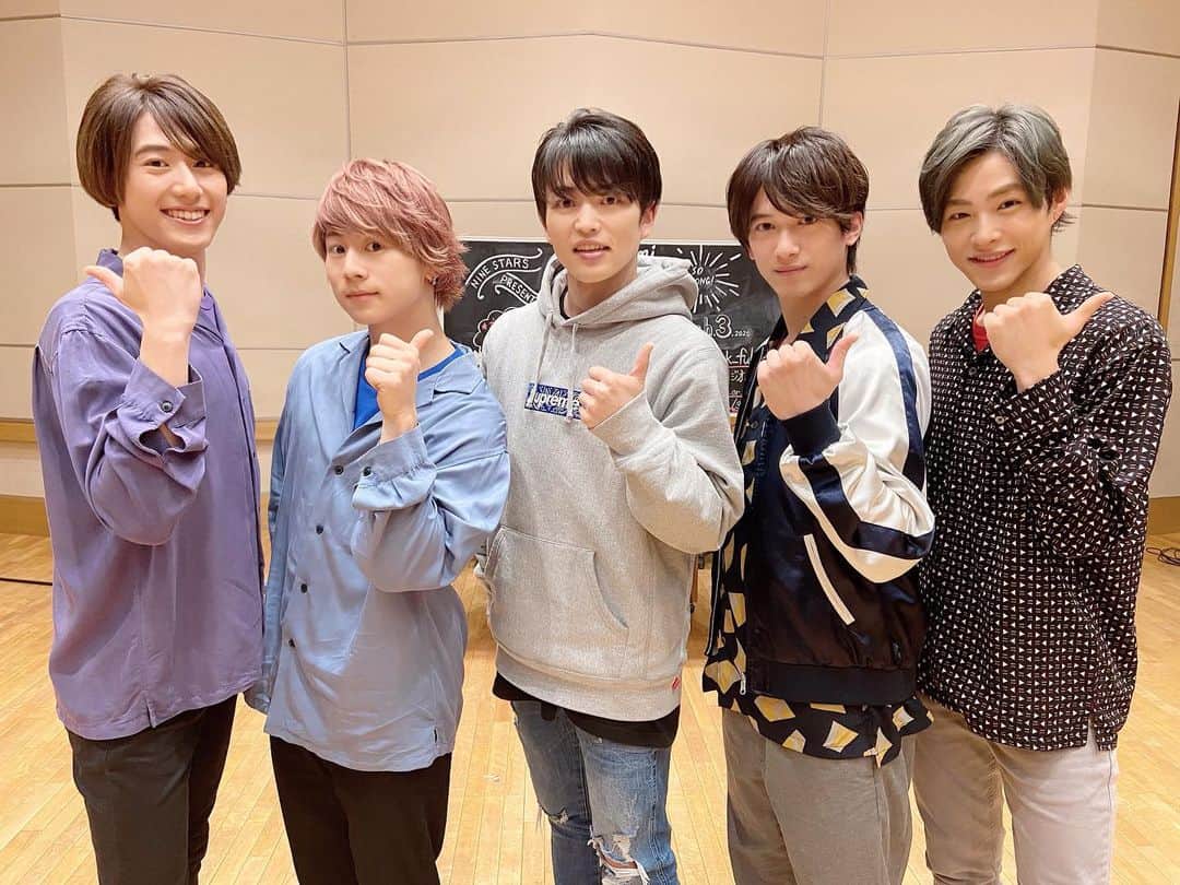 のインスタグラム：「九星隊の皆さんと📸 沢山お話しできて楽しかったです😊🙋‍♂️ #九星隊 #がめにラジオ  #NHK #無観客収録 #九州 #福岡 #九星隊 #ナインスターズ #よかとこばい #dapump #kenzo #supreme」