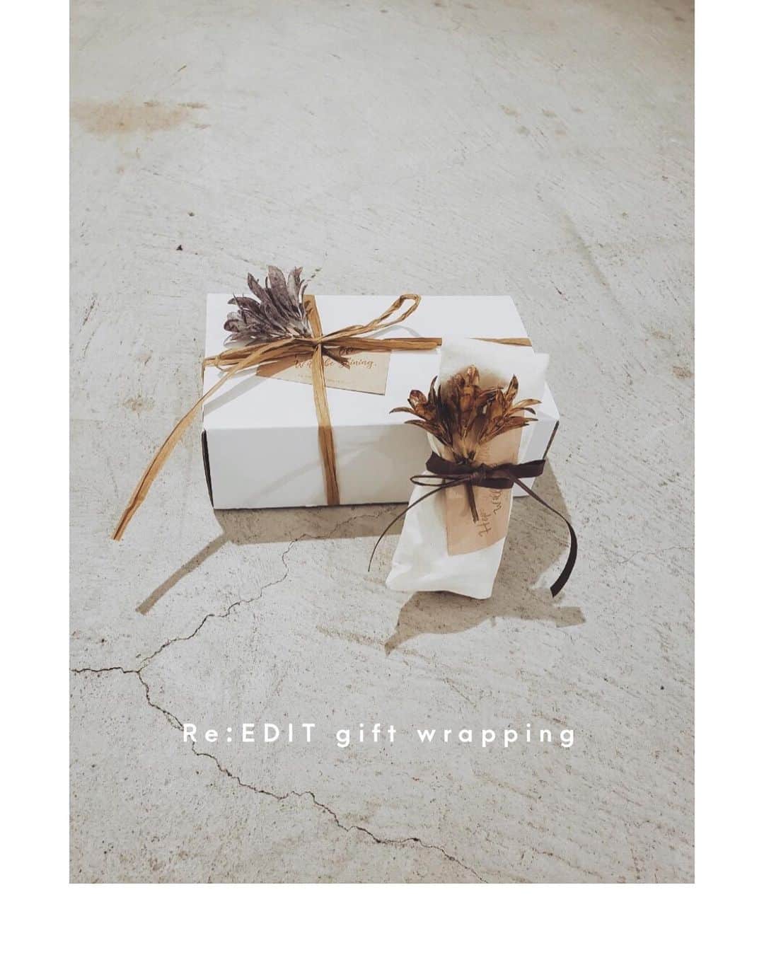 Re:EDIT OFFICIALさんのインスタグラム写真 - (Re:EDIT OFFICIALInstagram)「. ■Re:EDIT gift wrapping series 🎁 . 「大切な人に贈り物をしたい」 「日ごろの感謝を伝えたい」 そんな想いをかたちにできる、 ラッピングセットを数量限定でご用意しました！ . ナチュラルなコットン素材を使った 巾着のギフトバッグは 開封した後も様々な用途でお使いいただける、 サステナブルなアイテムです。 . 対象アイテムといっしょにご注文いただくことで、 プレゼントとしてお包みしてお届け致します。 大切な人への贈り物を特別なものにする、 リエディオリジナルのラッピングセットで是非ご確認くださいませ。 . ※画像は加工を加えているため実際のお色味とは少し異なる場合がございます。 ※詳細は画像をタップしてご覧下さいませ。 . #reedit#リエディ#2020SS#春夏#ギフトラッピング#誕生日プレゼント#母の日#贈り物#ギフト#プレゼント#fashion#ootd﻿ #リエディ #reedit #トレンドファッション #コーデ #コーディネート #ファッションコーデ #インスタ映え #大人カジュアル #ママファッション #オシャレママ #今日のコーデ #オシャレ #お洒落さんと繋がりたい#レディースファッション #ファッション通販#低身長コーデ#高身長コーデ」3月15日 20時26分 - reedit_official