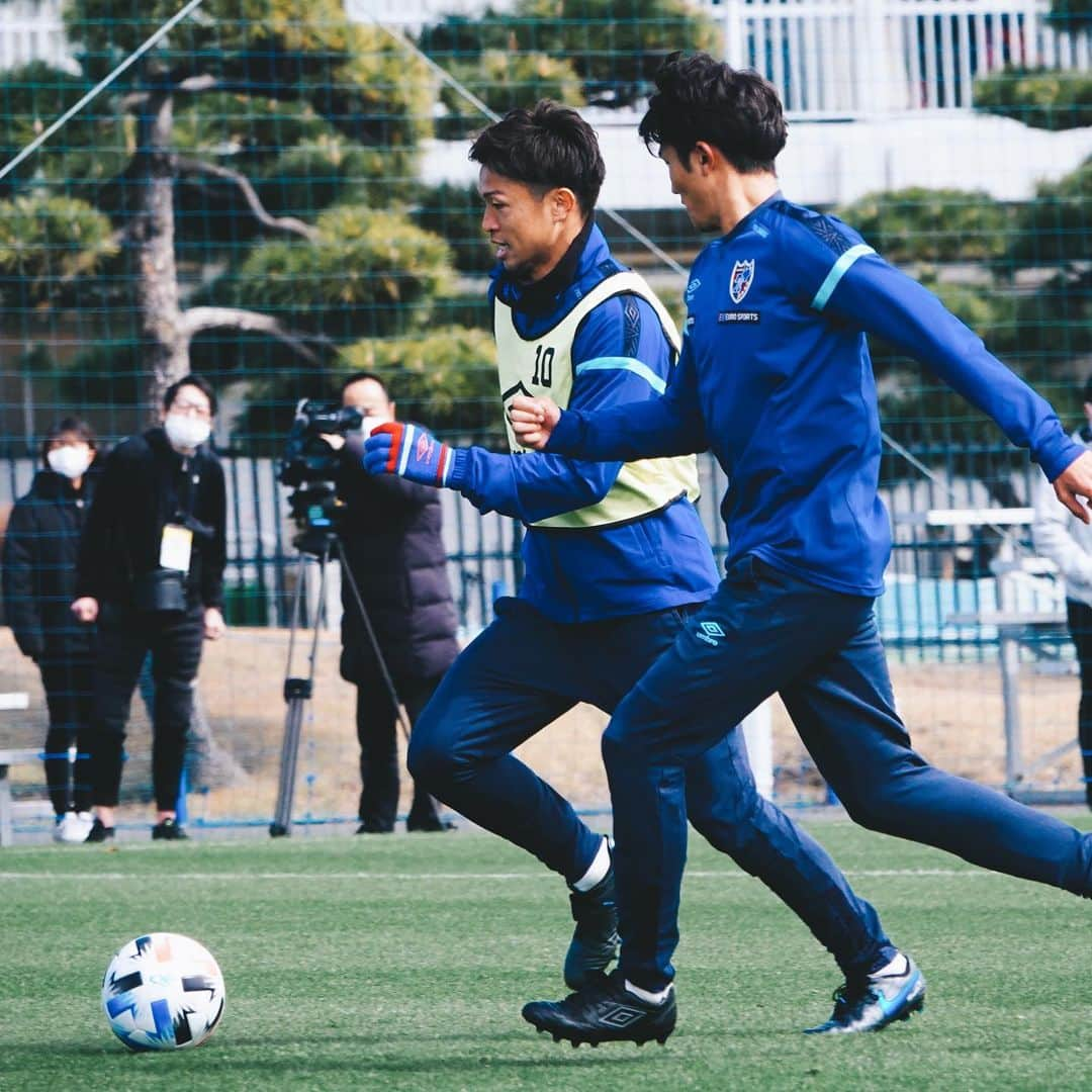 FC東京オフィシャルグッズさんのインスタグラム写真 - (FC東京オフィシャルグッズInstagram)「📸 🔵Training photo🔴 @fctokyoofficial  #FC東京 #fctokyo #tokyo」3月15日 20時55分 - fctokyoofficial