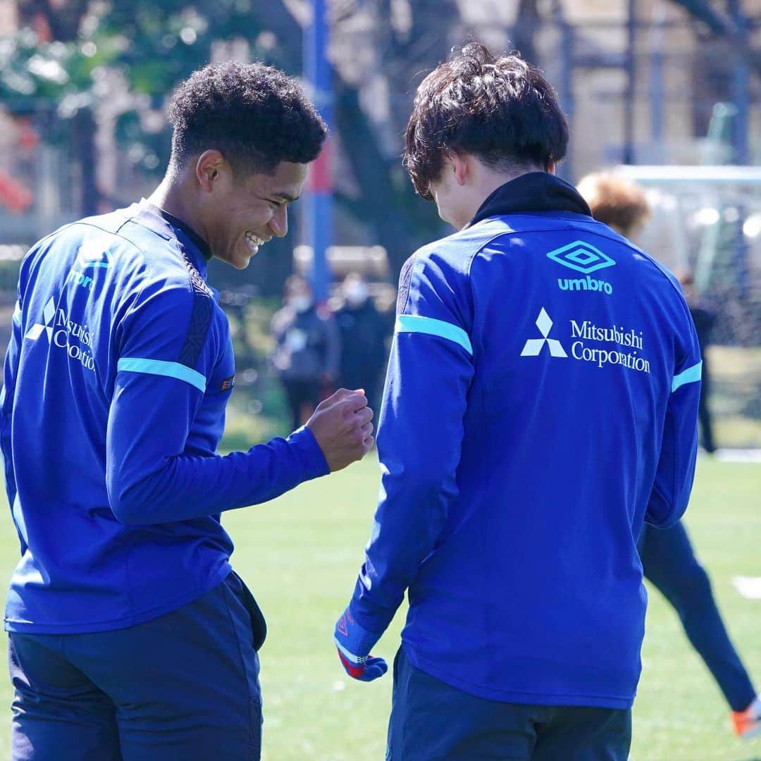 FC東京オフィシャルグッズさんのインスタグラム写真 - (FC東京オフィシャルグッズInstagram)「📸 🔵Training photo🔴 @fctokyoofficial  #FC東京 #fctokyo #tokyo」3月15日 20時55分 - fctokyoofficial