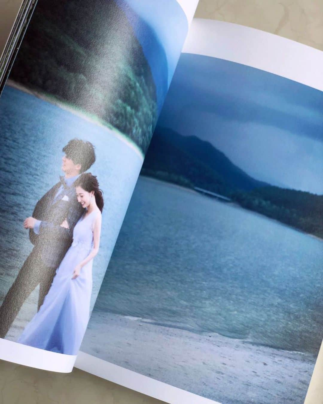 湯浅喬子さんのインスタグラム写真 - (湯浅喬子Instagram)「@lafata_wedding さんの wedding撮影で北海道にまで 行ったときの☺️ 、 どのページも素敵すぎて 載せきれない✨ 、 とっても楽しい撮影でした♥️ スタッフの皆様もありがとうございました😌 #wedding#phot#lafata #dress#weddingdress #ウェディングドレス」3月15日 20時59分 - kyorco