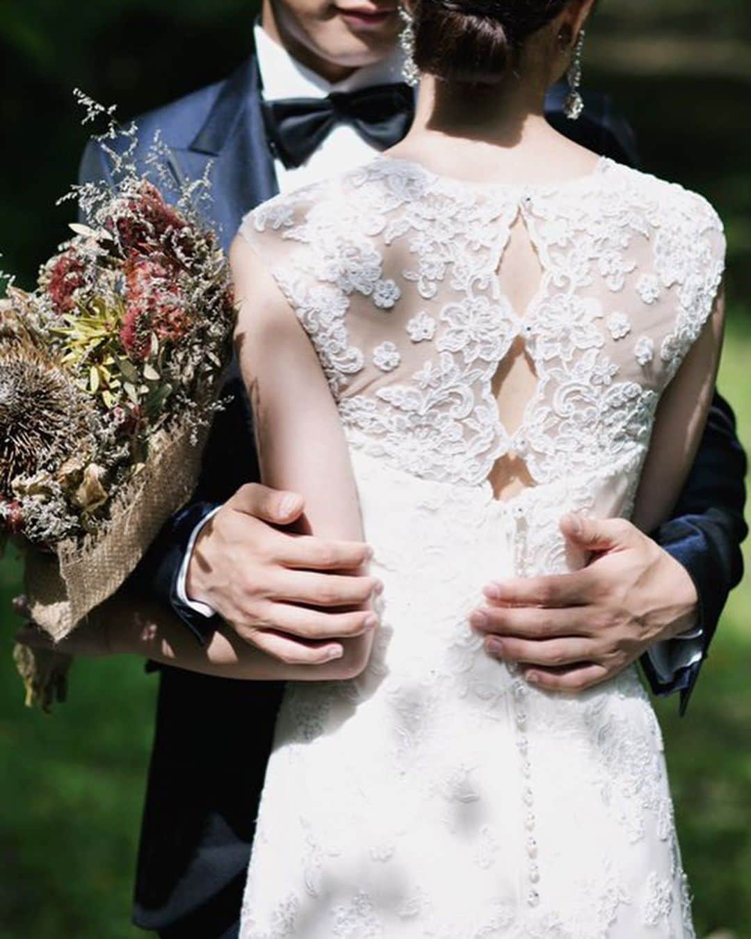 湯浅喬子さんのインスタグラム写真 - (湯浅喬子Instagram)「@lafata_wedding さんの wedding撮影で北海道にまで 行ったときの☺️ 、 どのページも素敵すぎて 載せきれない✨ 、 とっても楽しい撮影でした♥️ スタッフの皆様もありがとうございました😌 #wedding#phot#lafata #dress#weddingdress #ウェディングドレス」3月15日 20時59分 - kyorco