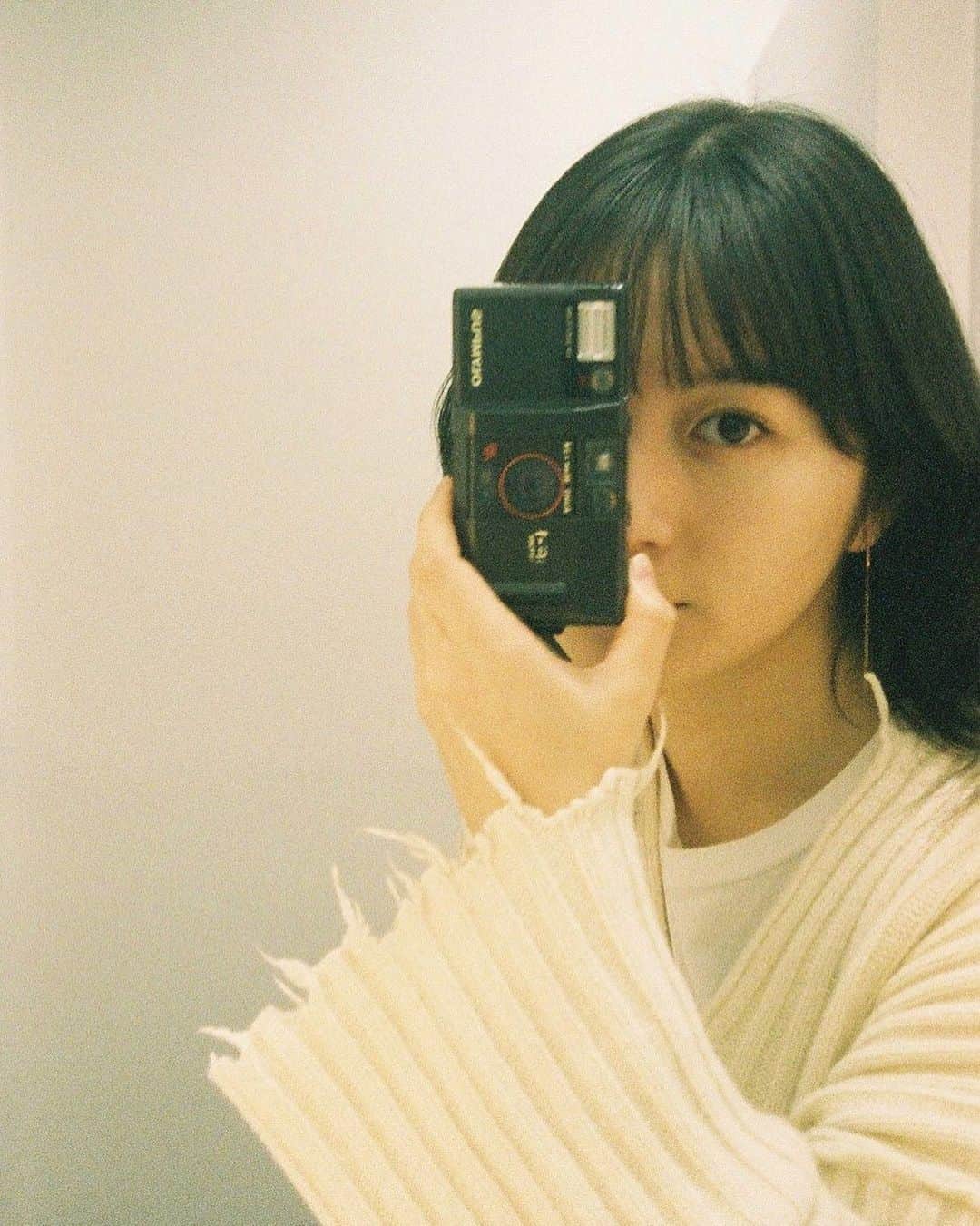 大島涼花のインスタグラム：「🤍🤍🤍 #film #filmcamera #お腹いっぱい」