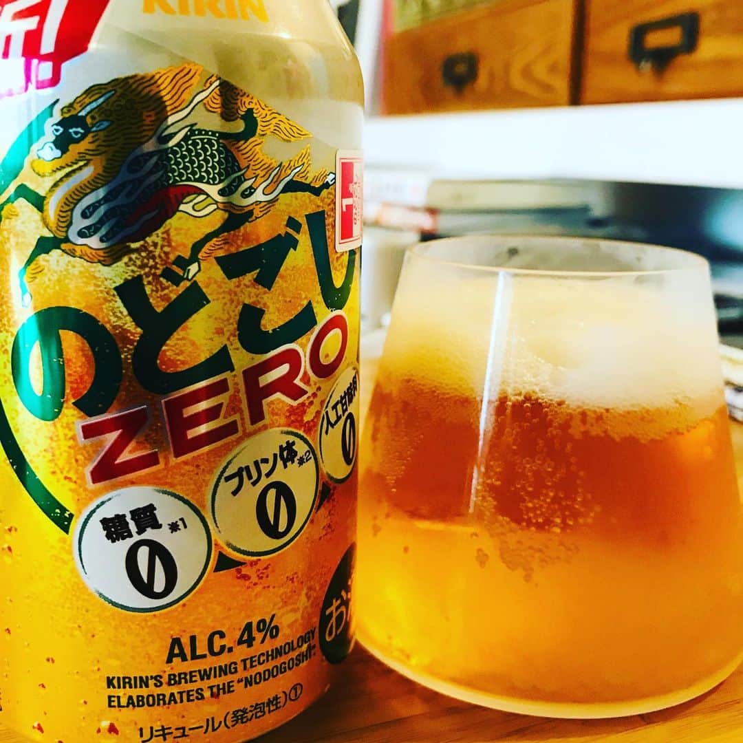 堀井亮佑のインスタグラム：「新しくなってから初めて飲んだ。悪くないけど普通にこれならのどごしかノンアル飲んじゃうかな。。#beer #堀井ビールログ」