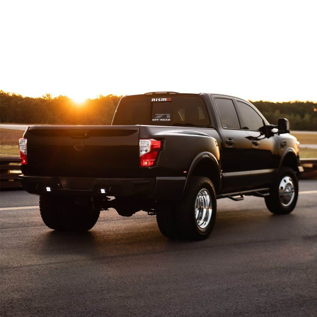 Nissanさんのインスタグラム写真 - (NissanInstagram)「A long, relaxing Sunday 🔆 #NissanTITAN #Nissan 📸 @metalmonkey47」3月15日 22時04分 - nissan