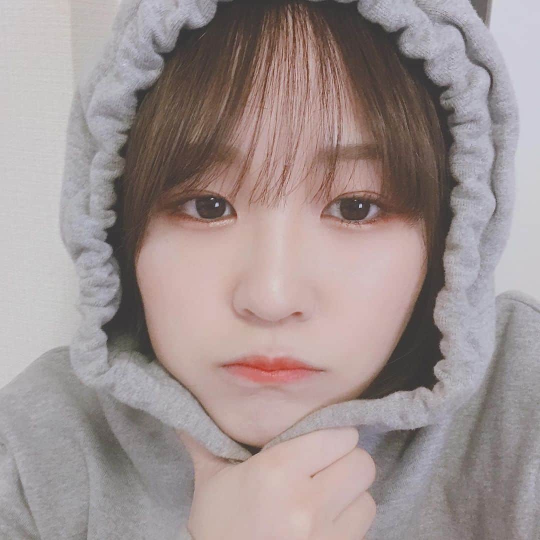 三田麻央のインスタグラム：「一気にさむ、、」