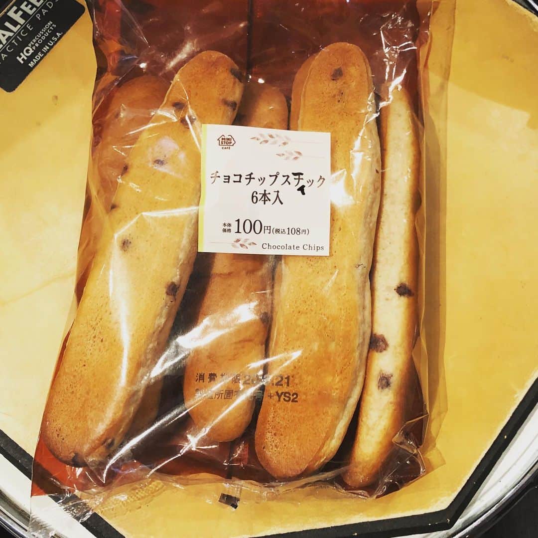 坂東慧のインスタグラム：「チョコチップスチィック」