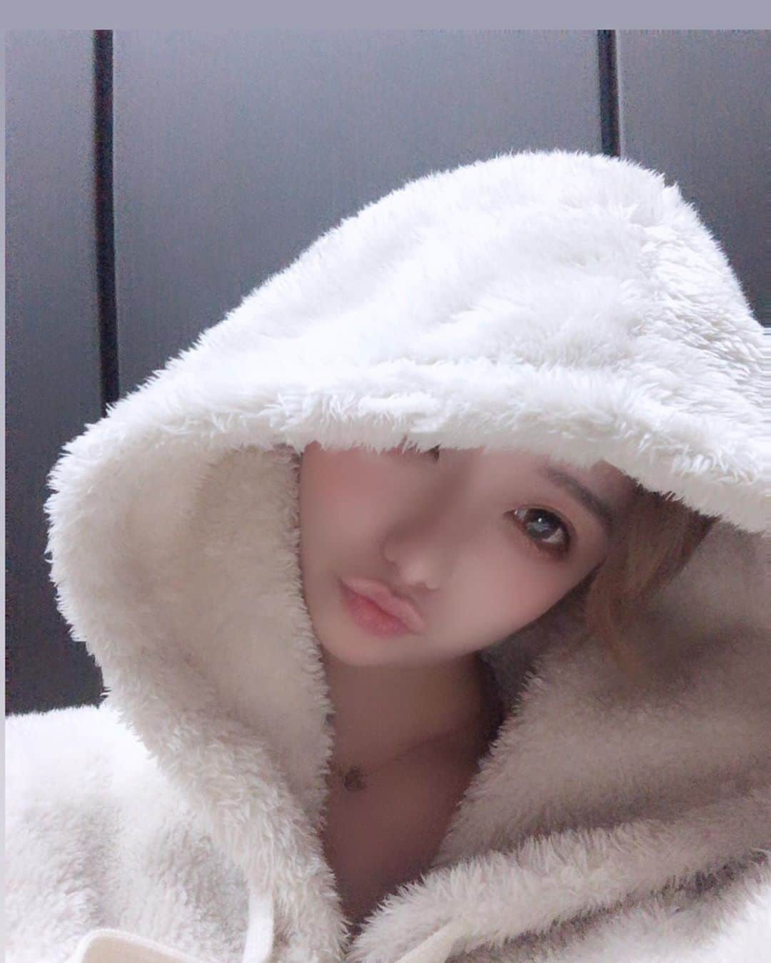 大石ほのかのインスタグラム：「おはよ～🔆🔅 . 6:00 早起きでございます🧡 . お散歩で有酸素～からの またパン作って🍞 ジム行きたいと思います♪👏🚶‍♀️ . めちゃくちゃ眠たいよ～う👋̤̮😴̤̮💤̤̮ .  #likeforlikes#followforfollowback#photooftheday#likeforfollow#follow4follow#instagood#❤#いいね返し#かわいい#夜遊び#乳スタグラム#巨乳#谷間#酒#love#飲み会#ススキノ#ホステス#キャバクラ#キャバ嬢#ニュークラブ#フィリア#バルセロナグループ#歌舞伎町#六本木#中洲#錦#栄#北新地#ミナミ」