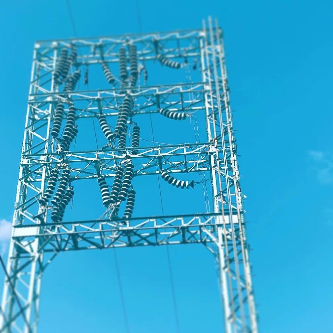 中野敬久さんのインスタグラム写真 - (中野敬久Instagram)「#electricity #tower #wire #cables #dangerous」3月16日 7時45分 - hirohisanakano