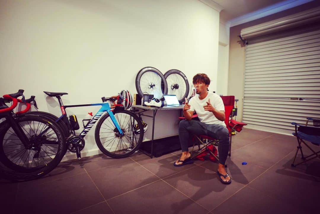 土井雪広のインスタグラム：「難しい乗り物である自転車。 皆さんにとっての悩みはなあに？ コメントで教えてください🤪#gcn #cycling #canyon」