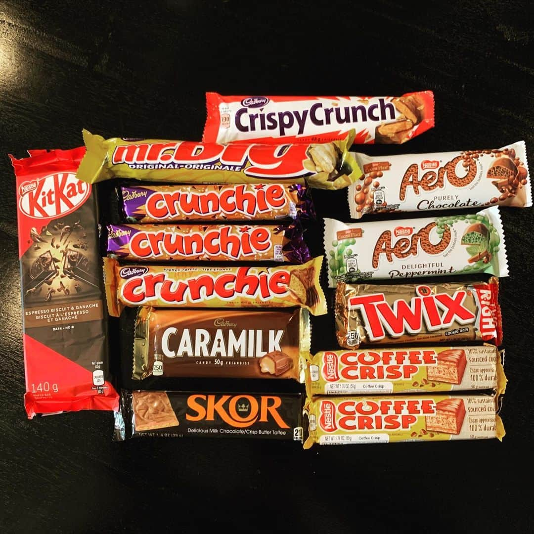 パティ・マレットさんのインスタグラム写真 - (パティ・マレットInstagram)「The shelves are all empty but somehow I found me these Canadian chocolate bars to hold me over during #coronapocalypse #quarantine」3月16日 10時10分 - pattiemallette