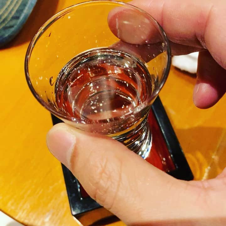 ただすけのインスタグラム：「なんか手品っぽい」