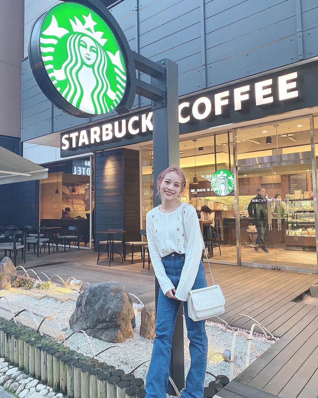 安中亜美のグルメインスタ