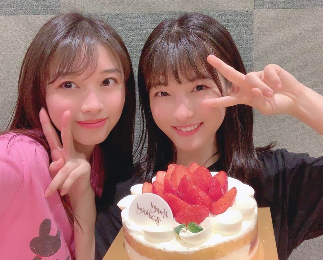 のインスタグラム：「♡ ♡ 💖👑偉大なるりおちゃん生誕祝賀会👑💖 ♡ ♡  #北川莉央 ちゃん💖 #モーニング娘20 #morningmusume20」
