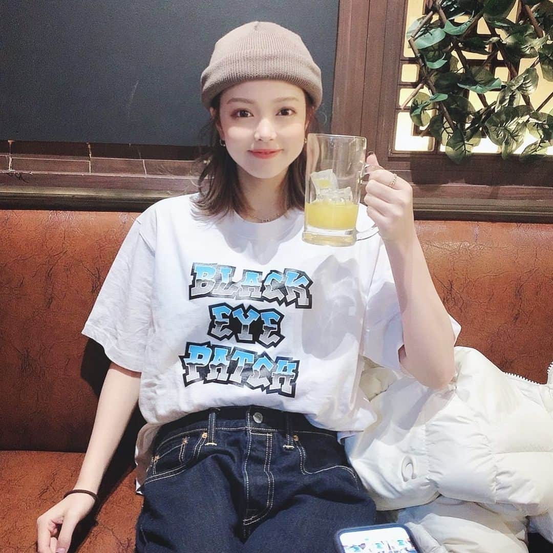 仲本莉絵瑠のインスタグラム：「今日は用事済ませて 外でご飯食べてきたよん🎶 たまには自炊じゃなくて外もいい😇 今日は月曜日！今週も突っ走って行こ〜 . #最近投稿多め #うざかったらゆって #だってインスタ楽しいんだもん」