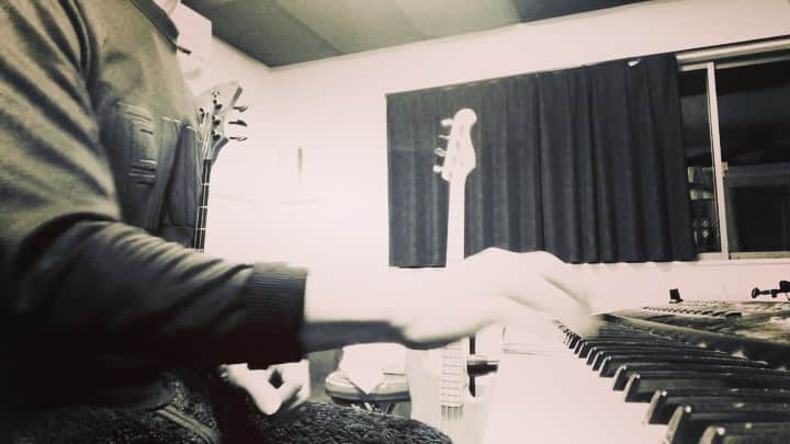 のインスタグラム：「#dailymotif #毎日モチーフ No.74 Pure Imagination #piano #ピアノ #pureimagination #arrange #musicianlife #bassplayer #bassist #arranger」