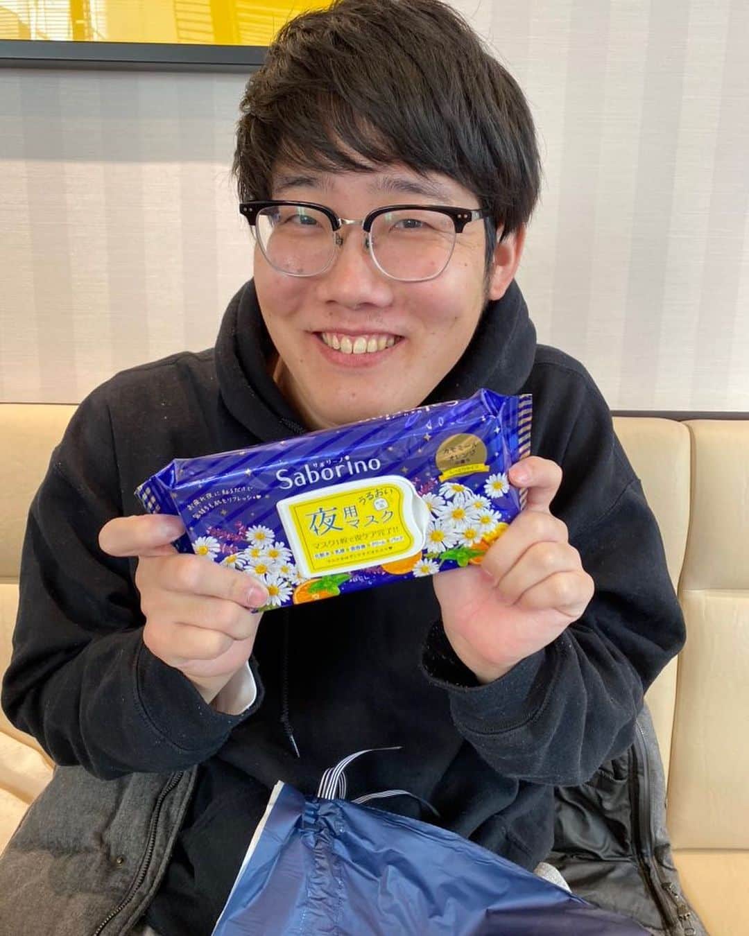 のインスタグラム：「また人に優しくされた。 誕生日最高。  #ありがとう苗字独特女」