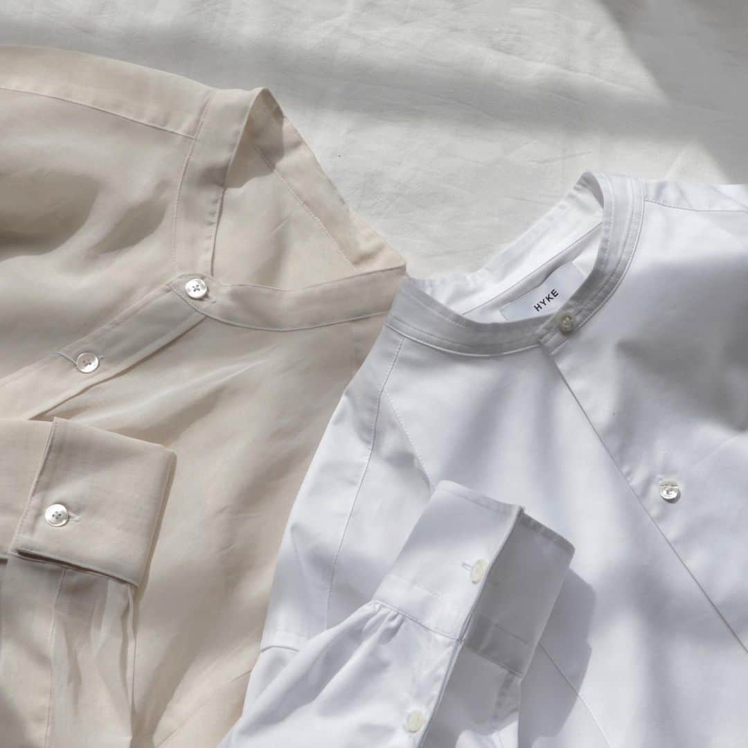 kuroneko_m4さんのインスタグラム写真 - (kuroneko_m4Instagram)「. . 今年はシャツが豊作✌︎ . . HYKEのパキッとした真っ白なシャツは 袖のギャザーやボタンの位置など ディテールに一目惚れ♡ . BYのシアーシャツは一枚でも羽織としても使え 折り返した袖もポイント♡ . . . . #hyke #beautyandyouth #unitedarrows #newin #白シャツ #kuronekom4」3月16日 22時24分 - kuroneko_m4