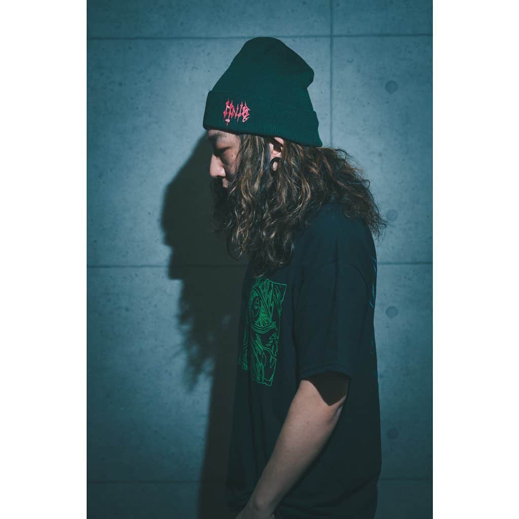 Her Name In Bloodのインスタグラム：「Available at "HOME OF THE BLOOD TOUR 2020"🤘🏻﻿ ﻿ 1️⃣BEANIE(GREEN)﻿ 2️⃣BEANIE(BLACK)﻿ 3️⃣BEANIE(YELLOW)﻿ 4️⃣FLAMINGO TOTE﻿ ﻿ 📸 @litchi_lp」