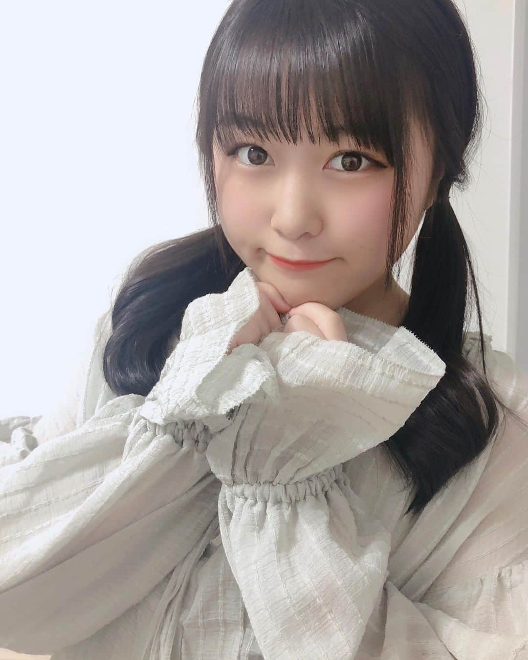 島崎友莉亜のインスタグラム