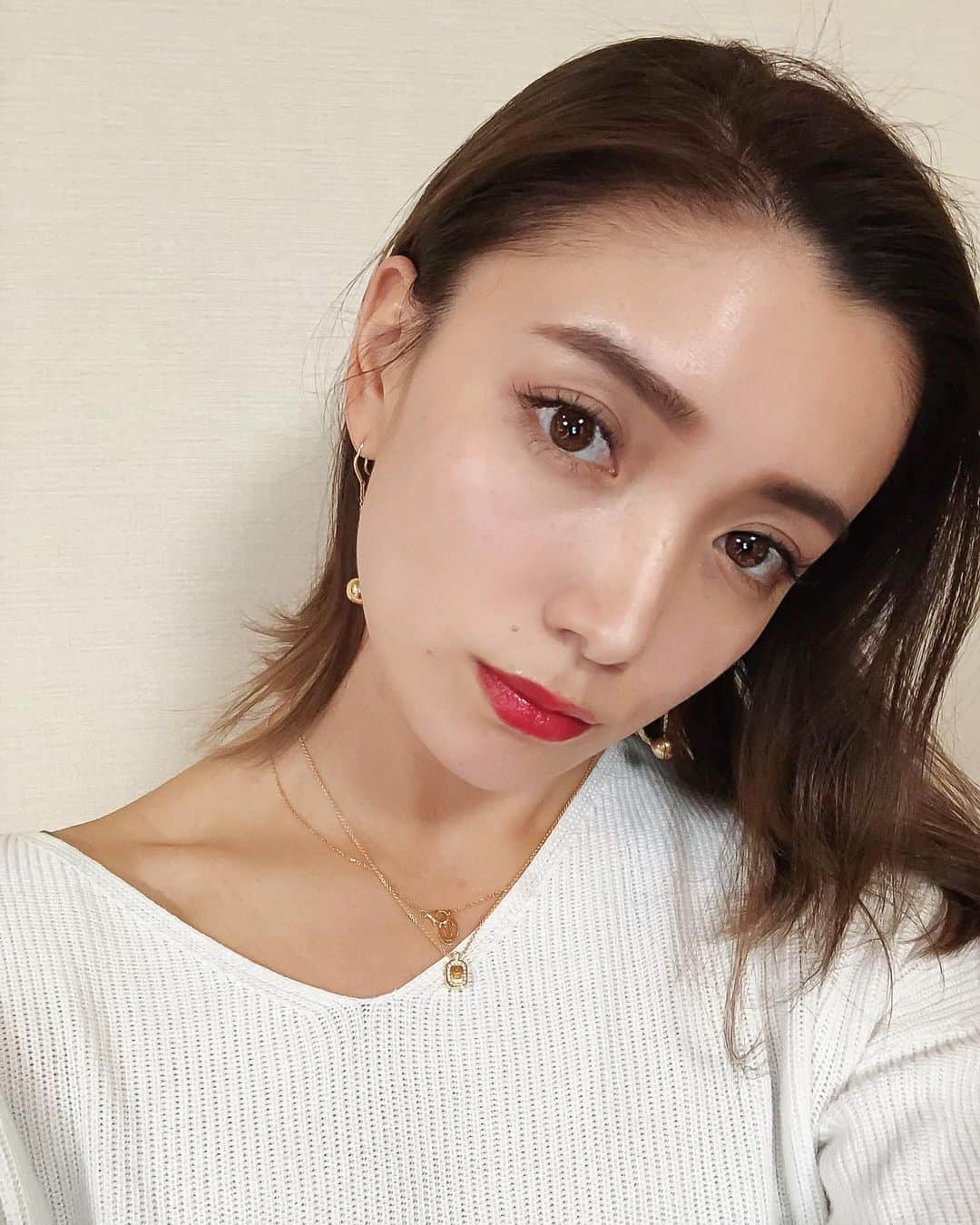 谷口紗耶香のインスタグラム：「@euyira_jp  make💋 眉を短めストレートに仕上げて 甘さを+ ・」