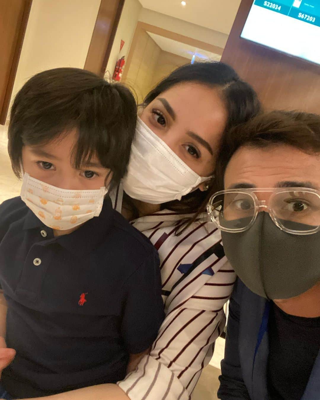 Raffi Ahmadさんのインスタグラム写真 - (Raffi AhmadInstagram)「Masih nunggu Sunat ❤️ Dokternya baru dateng 😇」3月16日 15時12分 - raffinagita1717