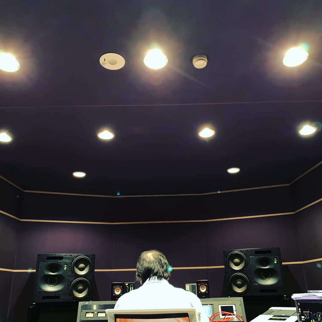 増崎孝司さんのインスタグラム写真 - (増崎孝司Instagram)「Dimension “31” Mastering アルバムリリースの頃には世の中に楽しい話題が少しでもあると良いな 5月頭リリースの"31"、宜しくお願いします #frair #mastering」3月16日 15時26分 - takashimasuzaki