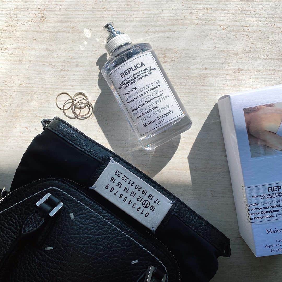 永井理子のインスタグラム：「はるの香り #maisonmargiela #lazysundaymorning」