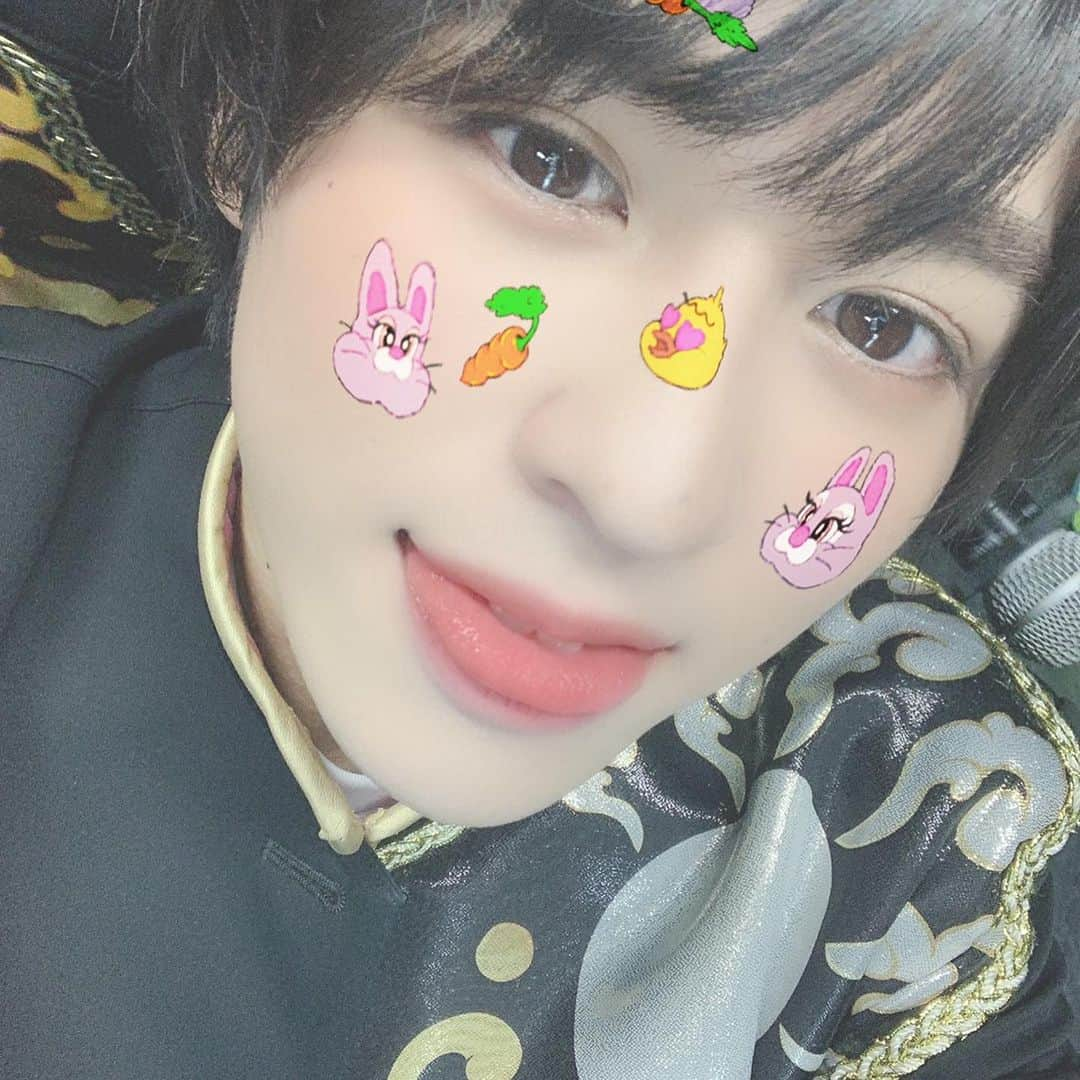 祭nine.さんのインスタグラム写真 - (祭nine.Instagram)「ﾋﾄｺﾏ。 . 昨日のLINE LIVEめちゃくちゃ楽しかったなとまだ余韻に浸っております😌💓 アーカイブも残っているので観てね◎ . この後も頑張ってくる🥺💪 . . #祭nine. #浦上拓也 #うらぽん #😈🧸 #愛モーレ逢モーレのインストが好き💃💘 #掛け声は残ってるからインストでも浦上の声があります^ ^  #🐰🥕🐥💗🌷」3月16日 16時43分 - matsuri_nine.official